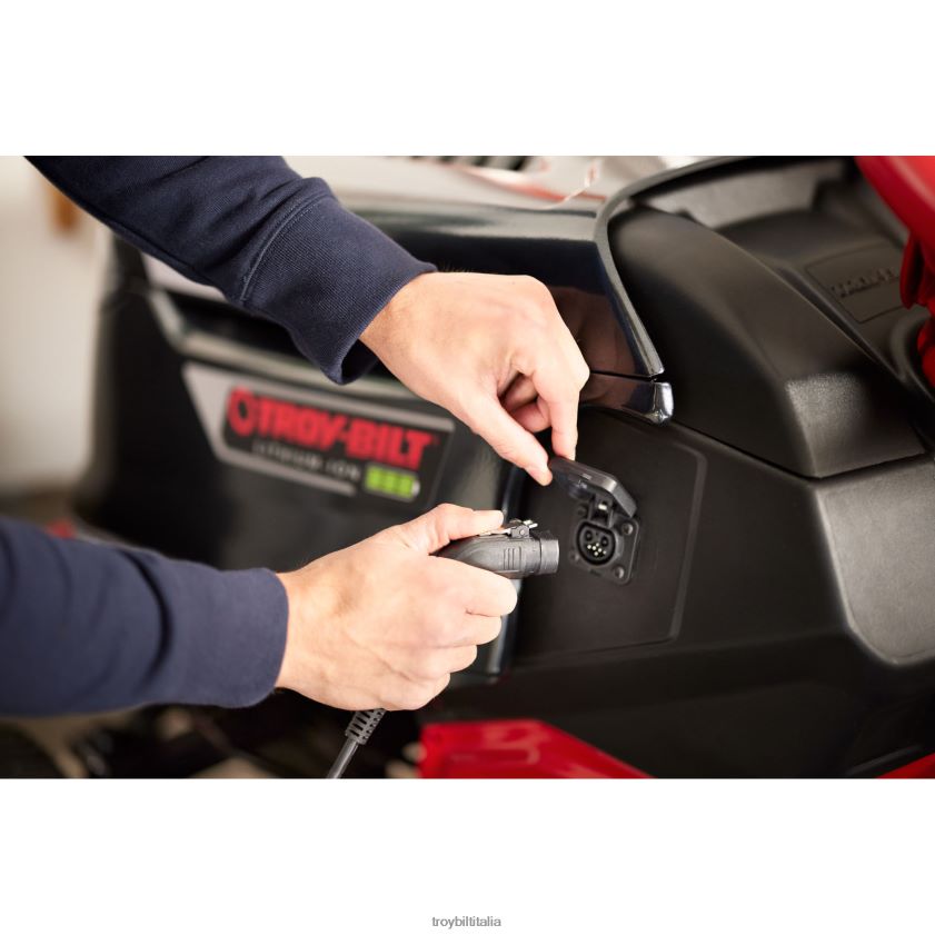 tosaerba| Troy-Bilt Trattorino tagliaerba a batteria Super Bronco 42e XP X8F62H2